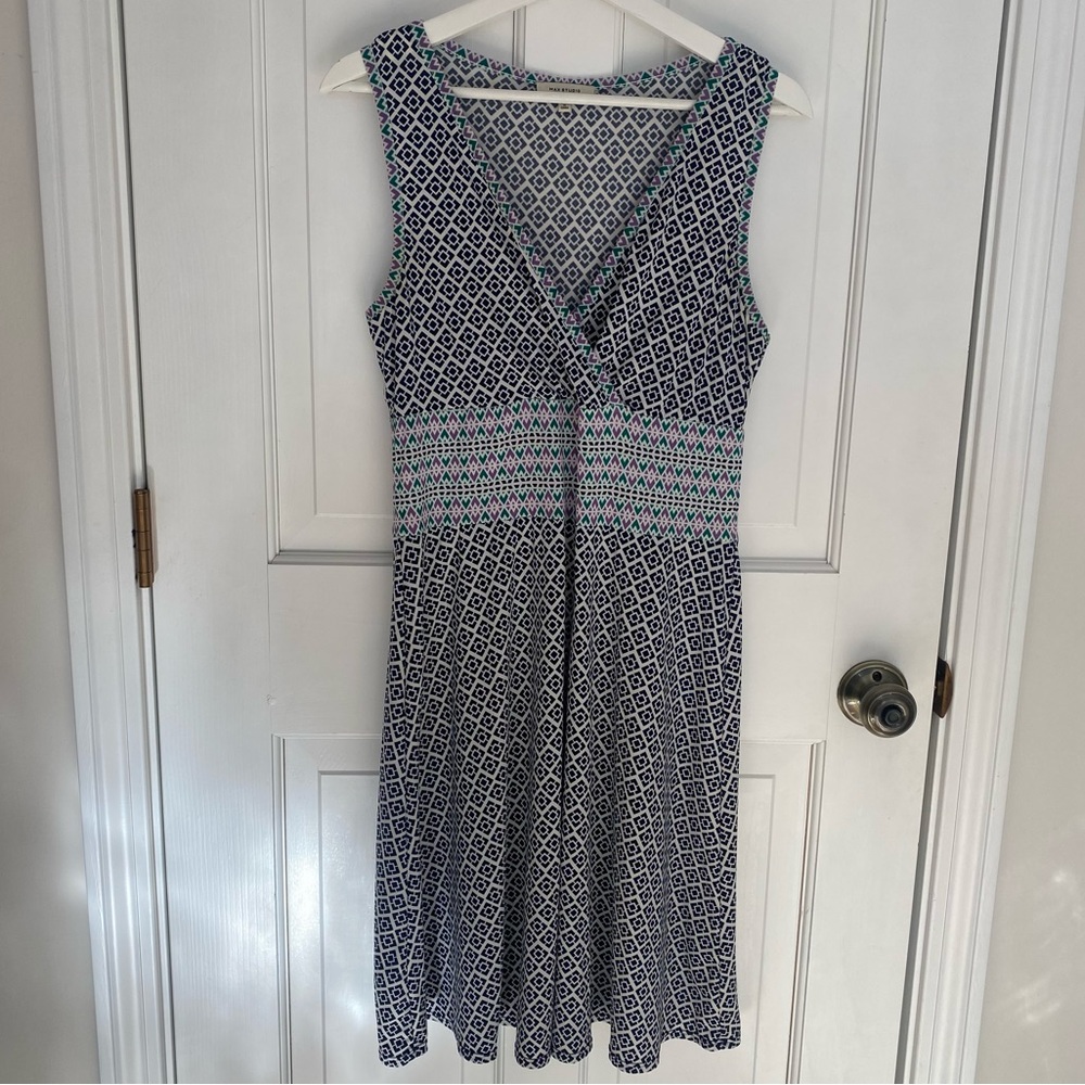 EUC - Max Studio Navy and White Geometric Print Dress, Medium